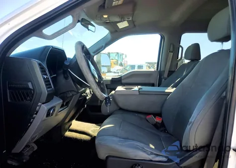 2018 Ford F350 Super Duty z USA, uszkodzony, nr VIN 1FT8W3BT8JEC91927